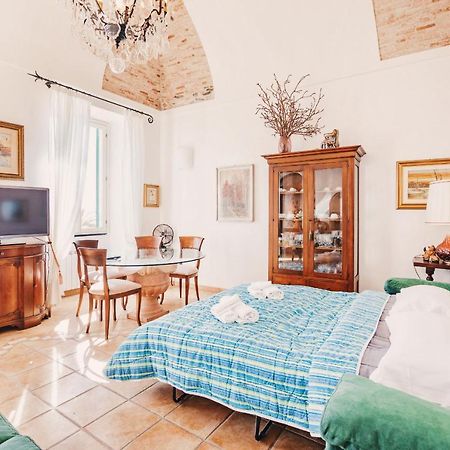 Appartamento Fronte Mare A Ospedaletti By Wonderful Italy Extérieur photo