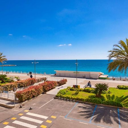 Appartamento Fronte Mare A Ospedaletti By Wonderful Italy Extérieur photo